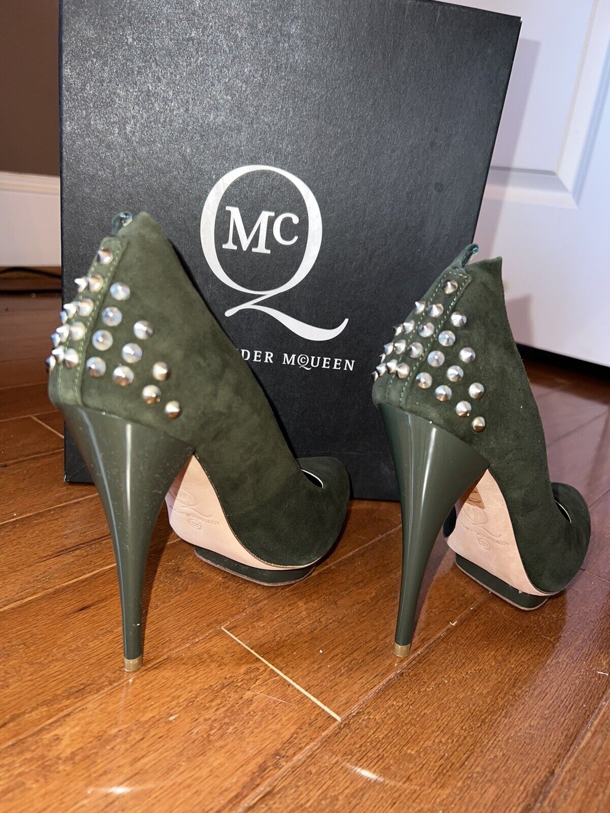 Alexander McQueen Suede Studded Heels In Military Green Sz 38 US 8 AUTHENTIC