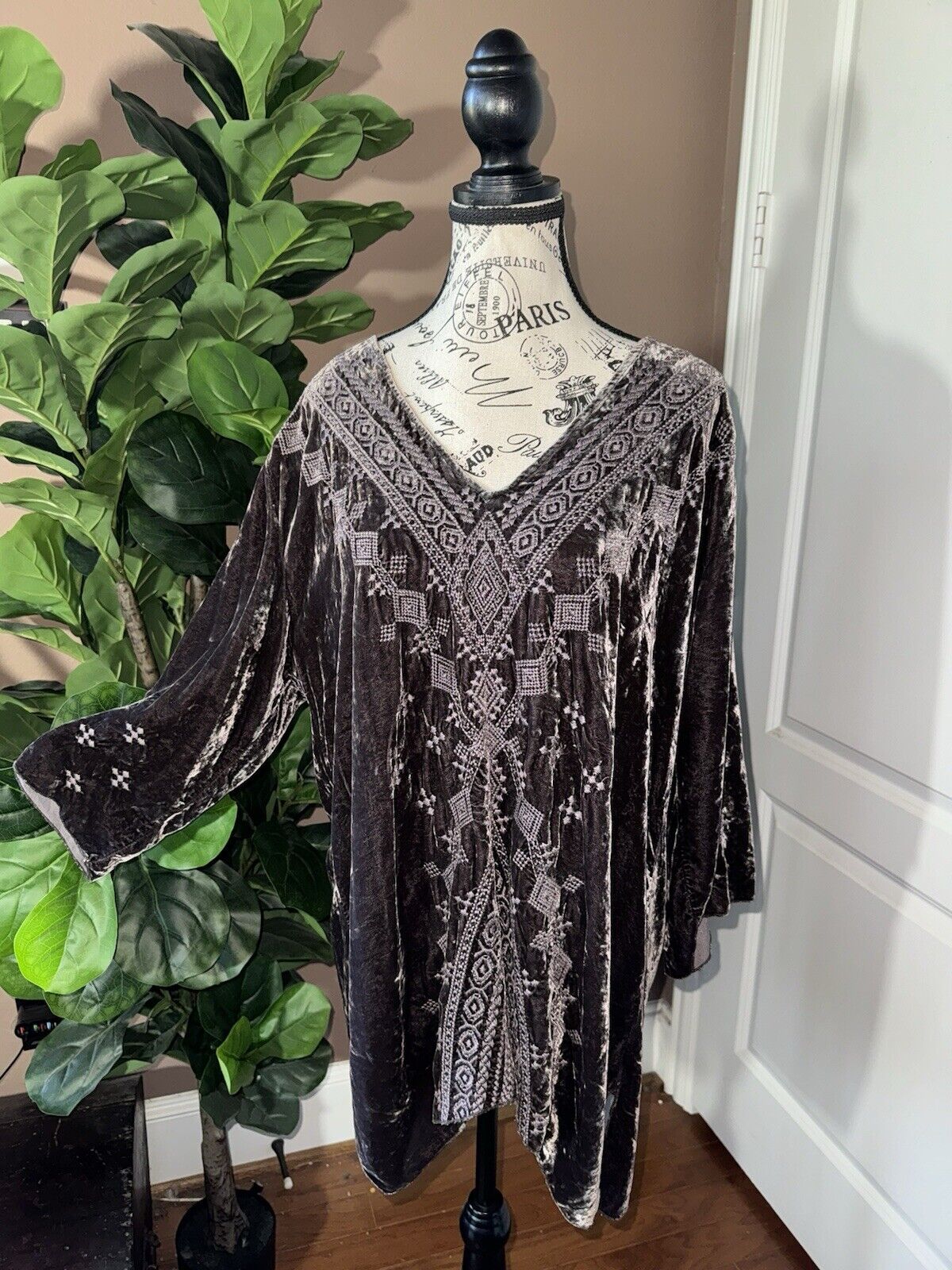 Johnny Was XL 1X Brown Velvet Tonal Embroidery Tunic Top Mini Shift Dress Kimono