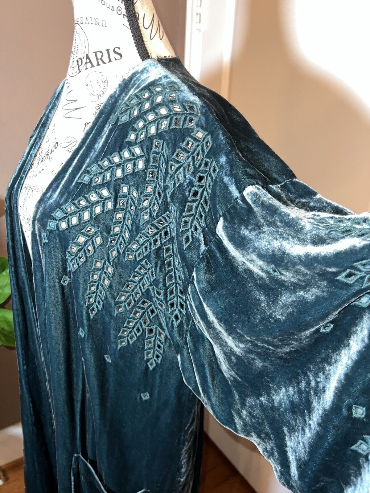 NEW Johnny Was Jade Sz XL 1X Velvet Long Kimono Duster Wrap Green Embroidery NWT