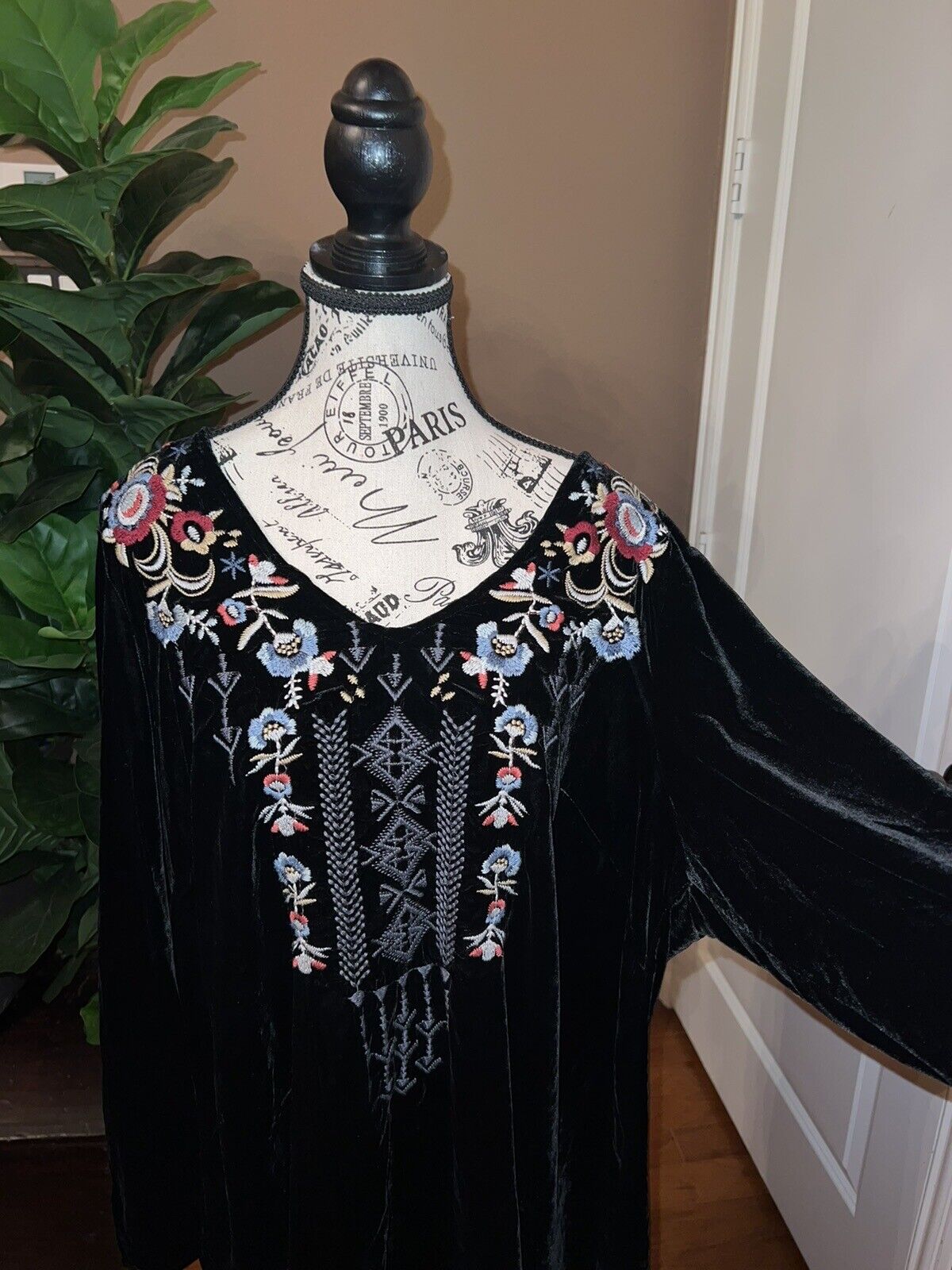 Johnny Was Black Velvet Tunic Top Mini Dress Embroidered Sz XXL 2X 2XL