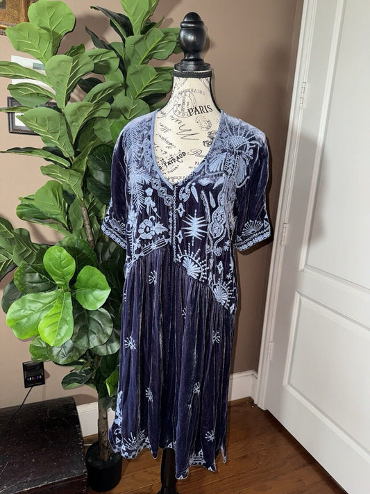 Johnny Was M Blue Velvet Heavily Embroidered Shift Mini Dress Midi PRISTINE