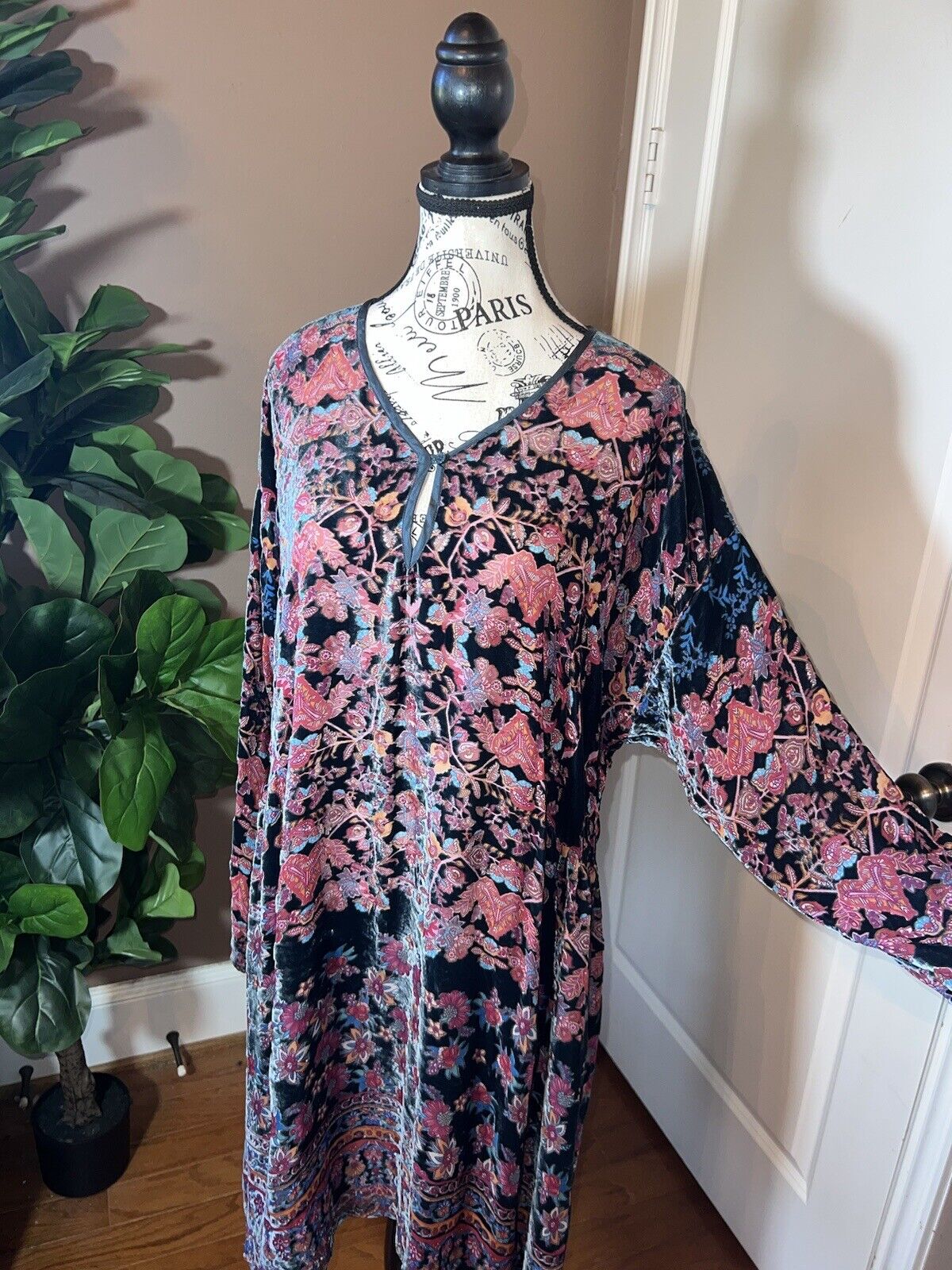 Johnny Was Pete & Greta Velvet Burnout Sz M Medium Tunic Top Or Dress