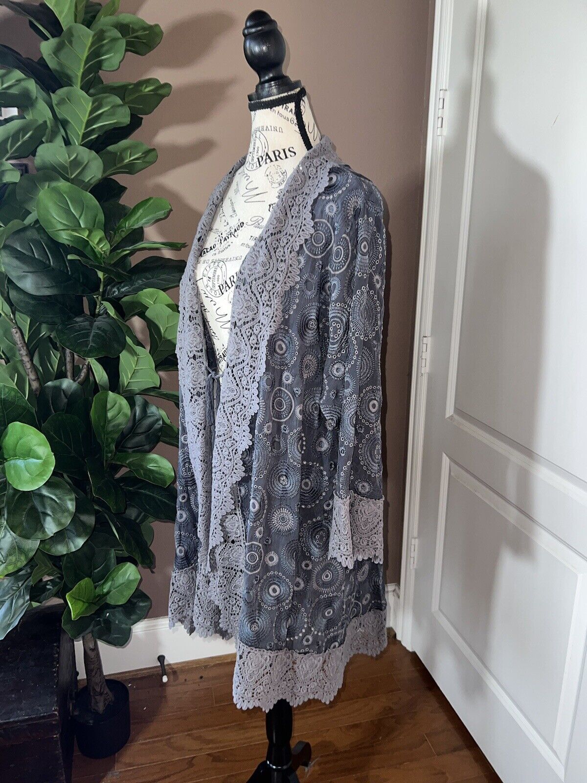 Johnny Was Sz XXL 2X Grey Kimono Duster Embroidered Wrap Eyelet Lace