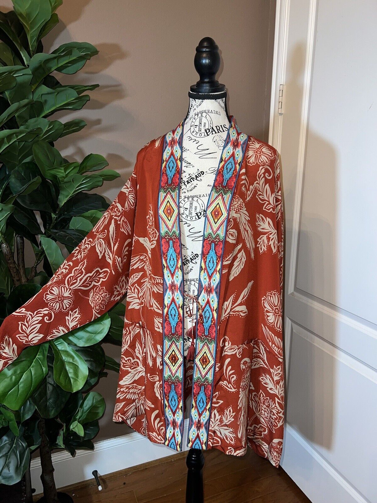 New Johnny Was 100% Silk Kimono XL 1X Embroidered Cinnamon Red W Pockets