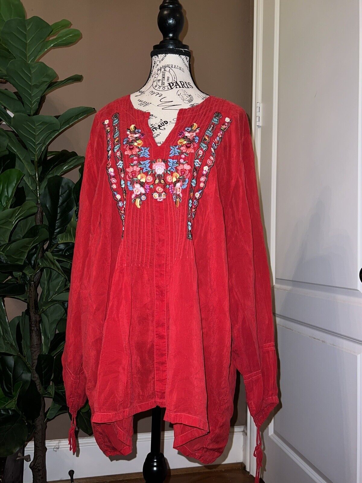 Johnny Was 3x 3XL Tunic Top Red Silky Handkerchief Hem Excellent Condition