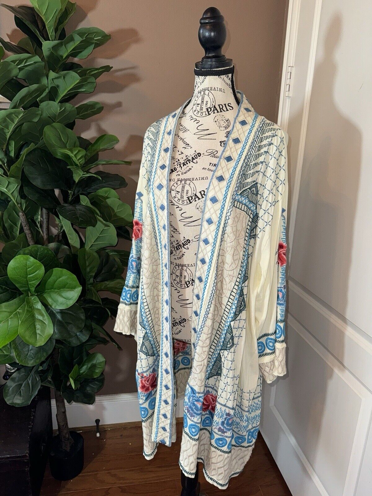 Johnny Was 3X 3XL Cream Kimono Heavily Embroidered Wrap Jacket Cardigan