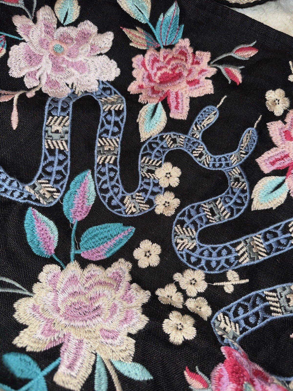 Johnny Was Large Black Embroidered Hobo Bag Tote Purse Crossbody Snakes & Roses Johnny Was