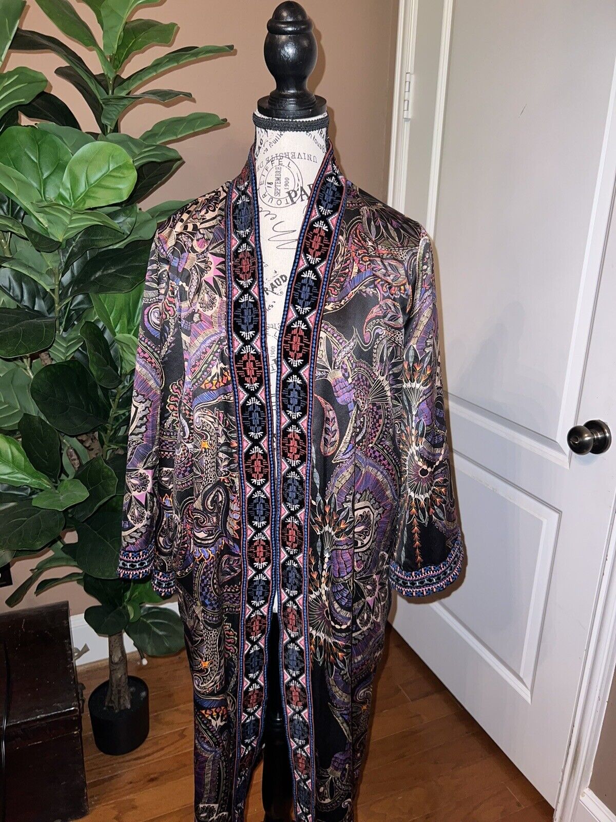 Johnny Was Velvet Silk Mix Long Kimono L Large  Embroidered Wrap