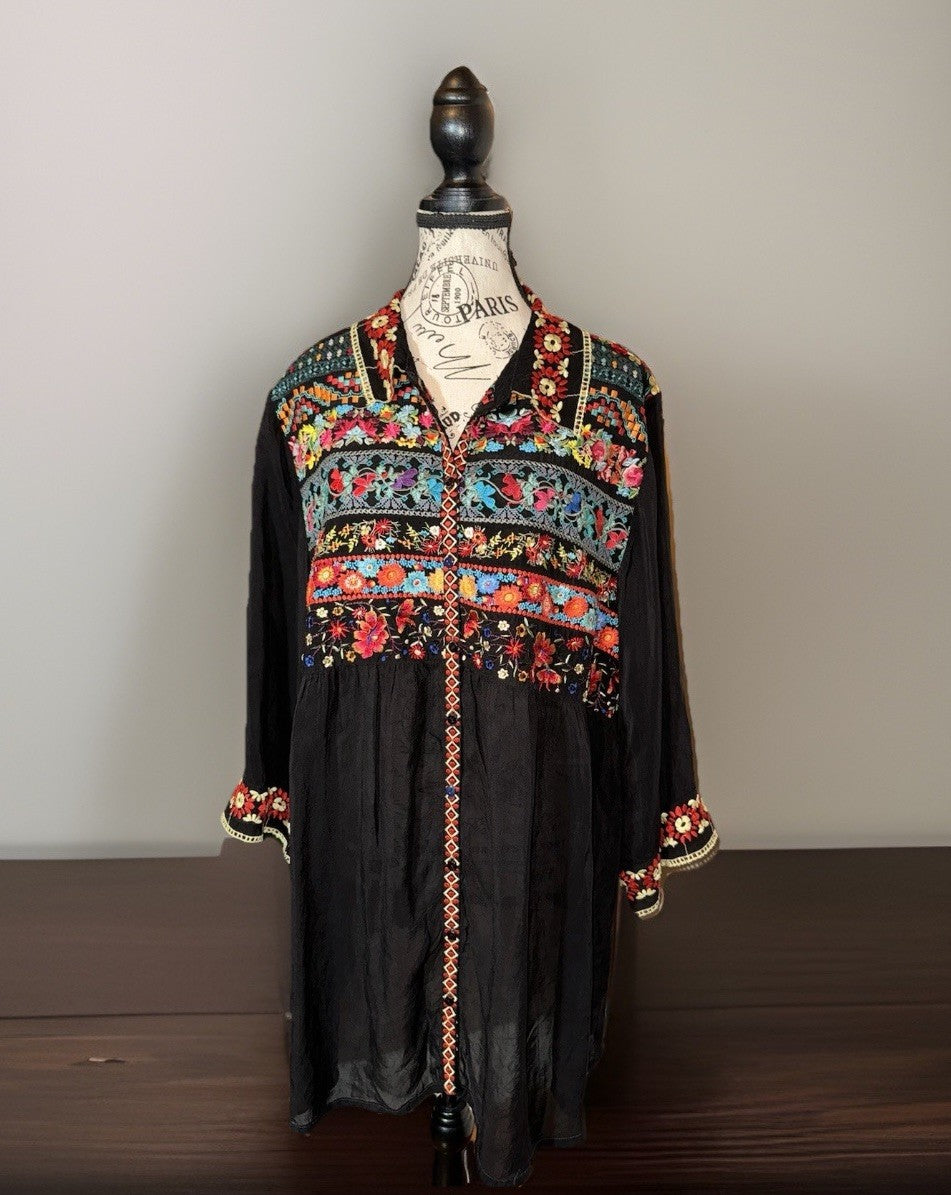 Johnny Was XXL Button Up Tunic Top Black Embroidered Floral Shirt Blouse Johnny Was