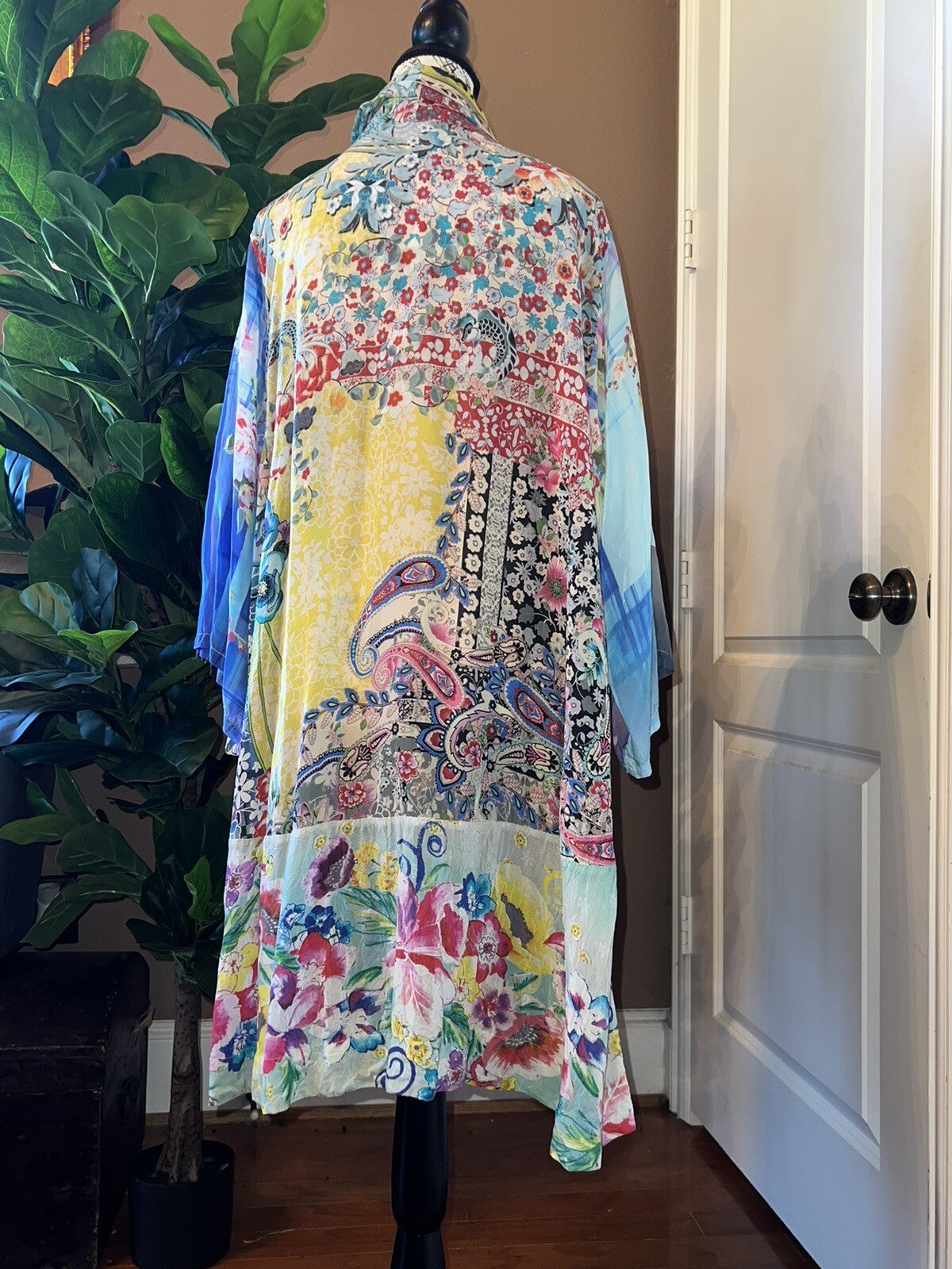Johnny Was L 100% Silk Kimono Top Wrap Jacket Lightweight Cool Summer BOHO Johnny Was