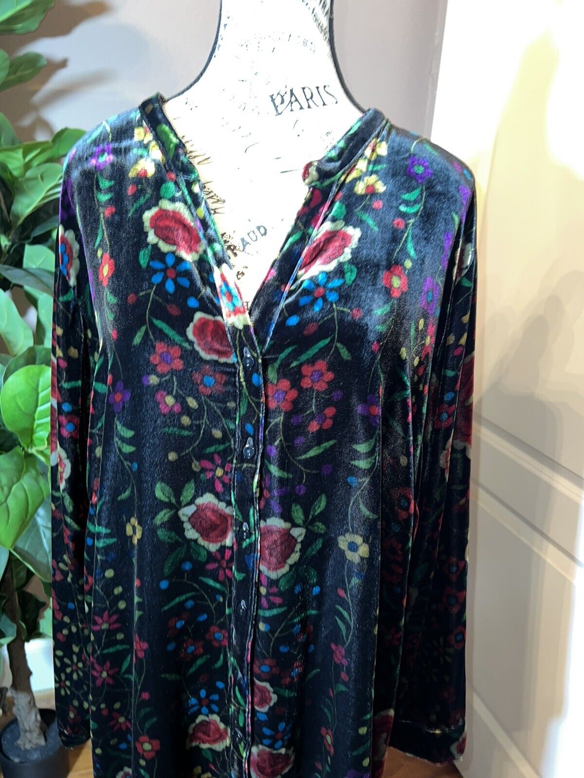 Johnny Was Sz 3X 3XL Velvet Floral Long Sleeve Button Up Top or Kimono