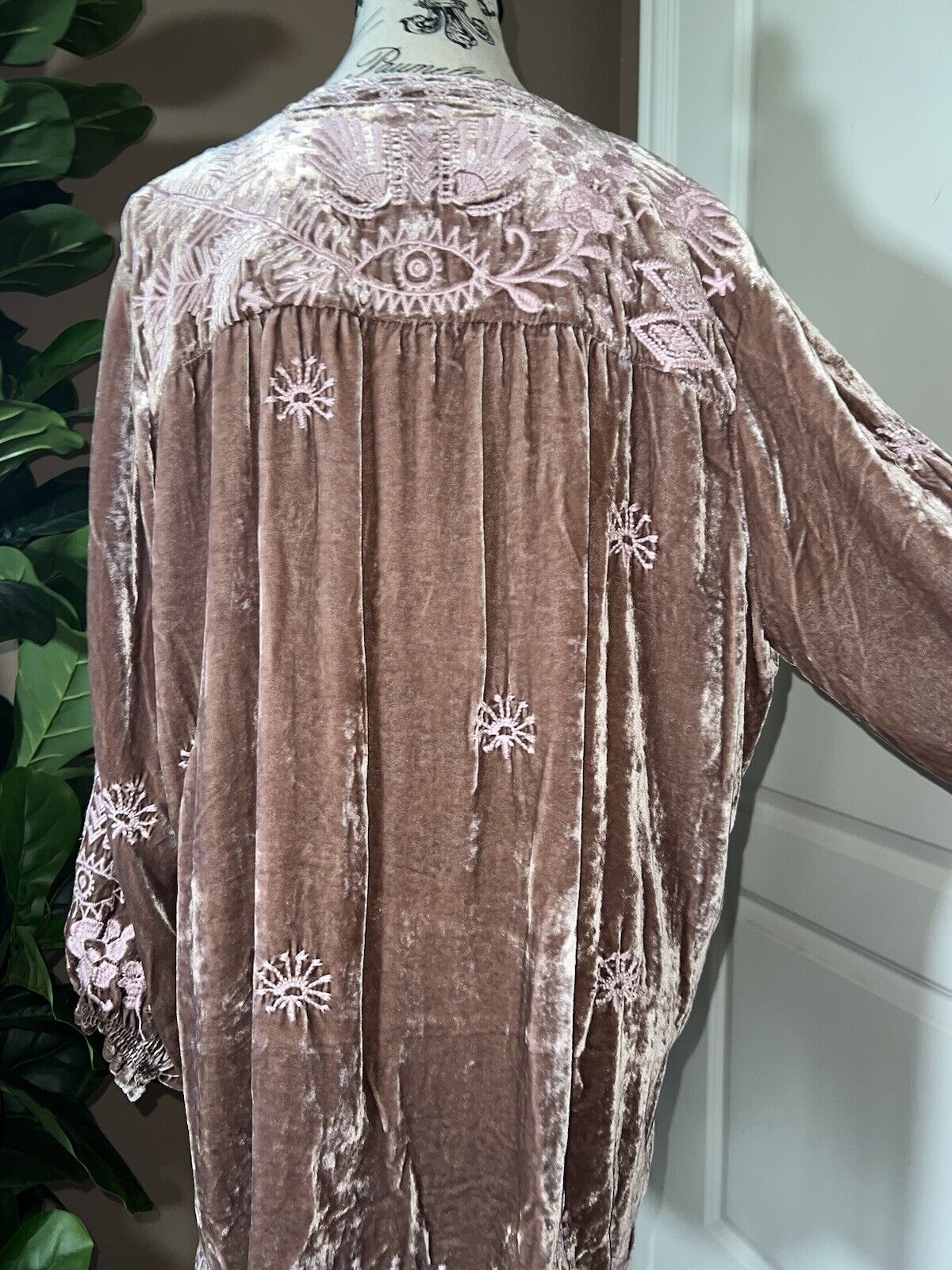 Johnny Was L Large Dusty Rose Pink Velvet Embroidered Tunic Top Peasant Blouse