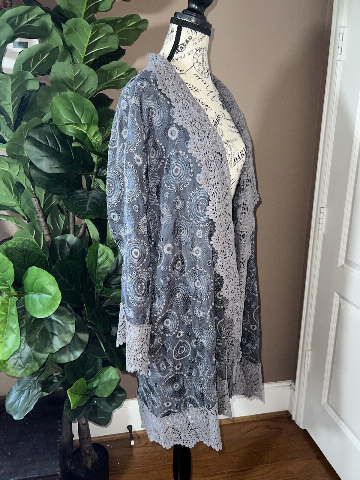 Johnny Was Sz XXL 2X Grey Kimono Duster Embroidered Wrap Eyelet Lace