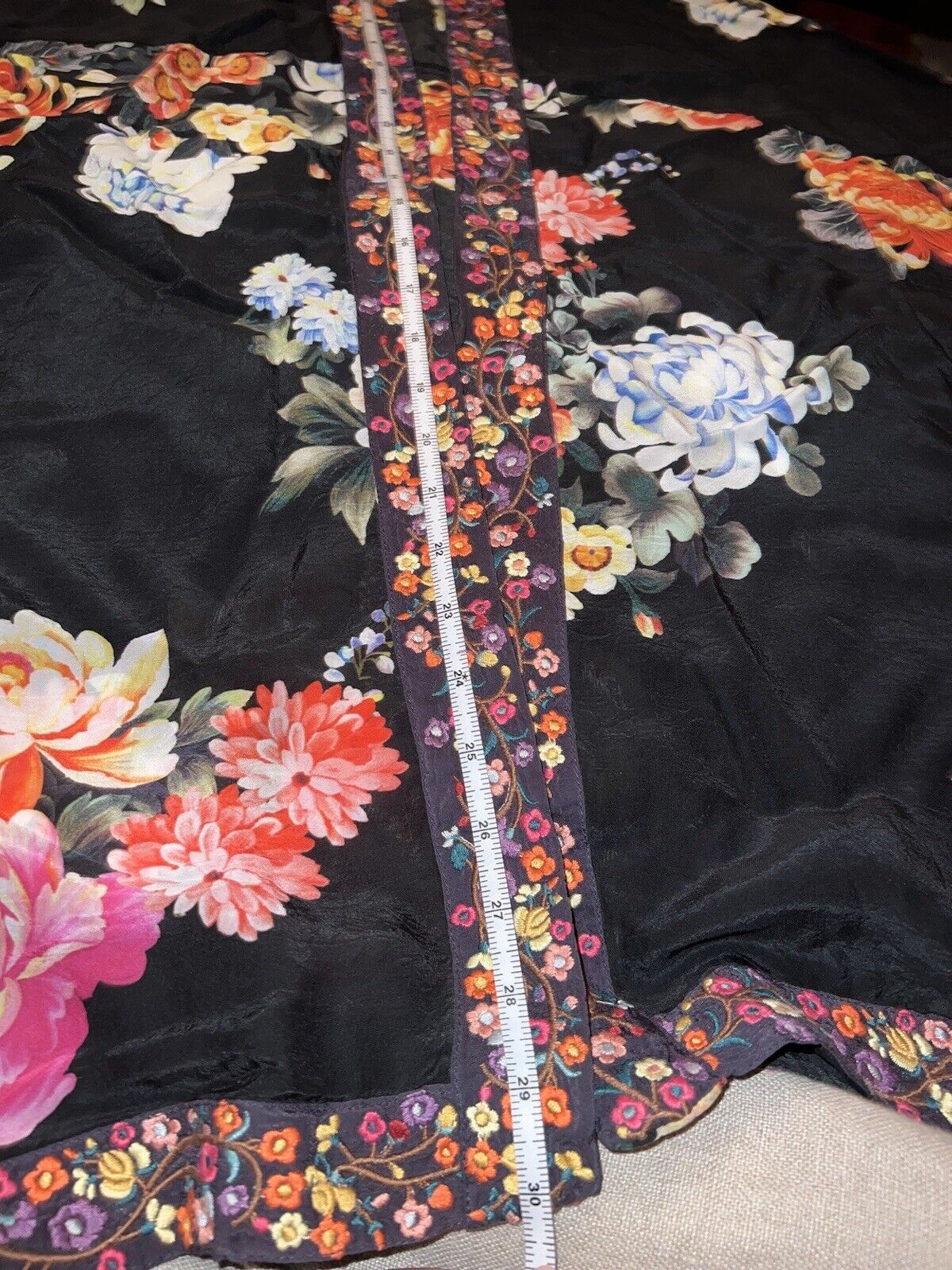 Johnny Was Silky Floral Kimono  1X 1XL XL Heavily Embroidered & Pockets