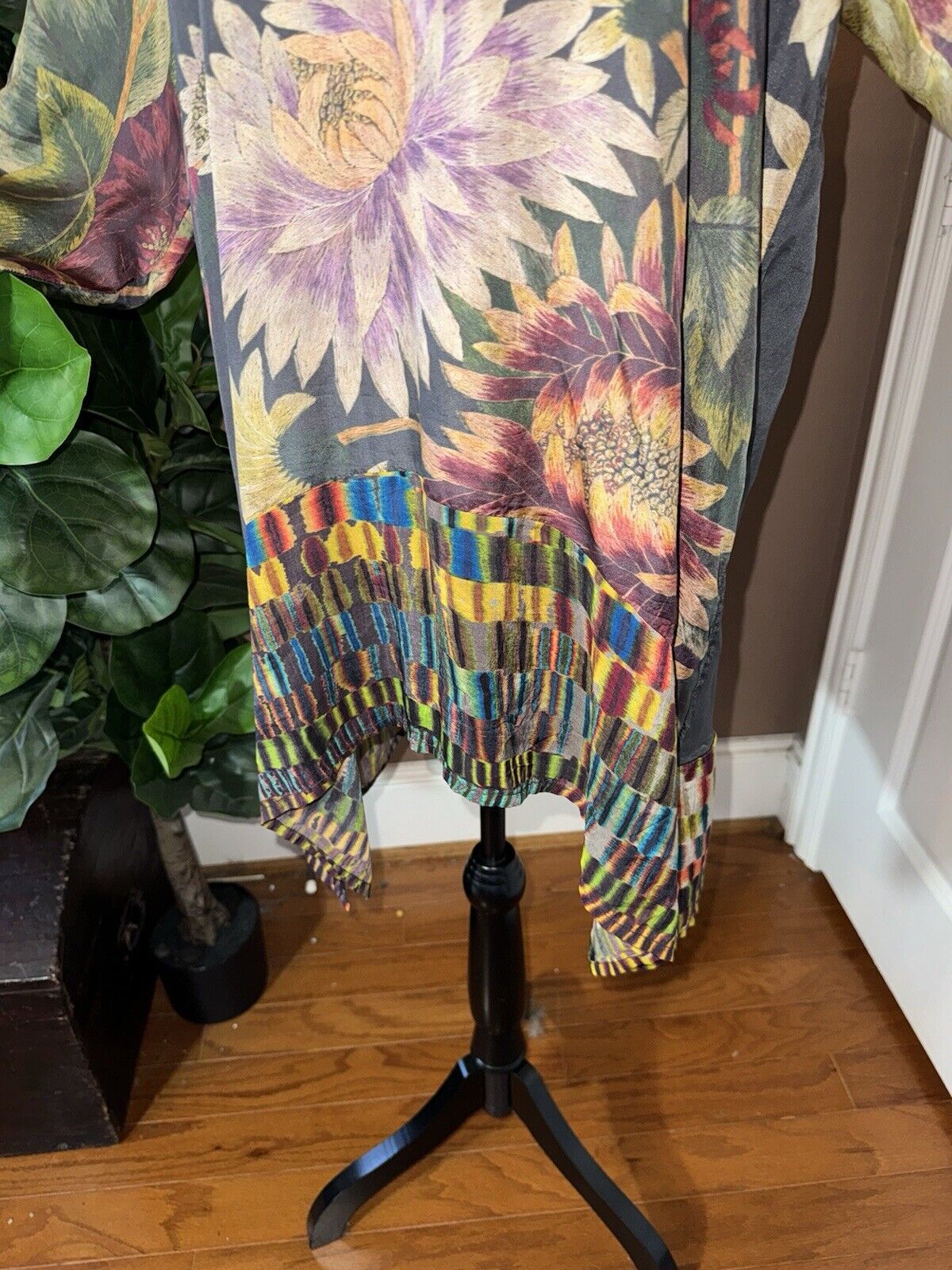 New Johnny Was Sz L Large 100% Silk Blouse Top Tunic Jewel Tones Dahlias