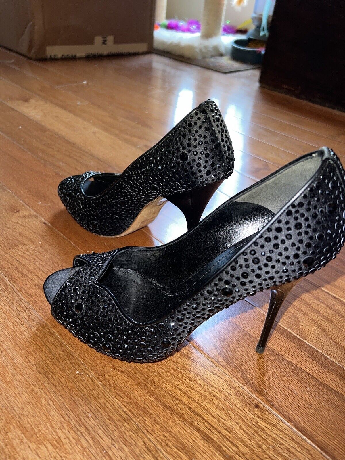 Alexander McQueen 38.5 Black Crystal Pumps High Heels Worn Once Retail $1750 HOT