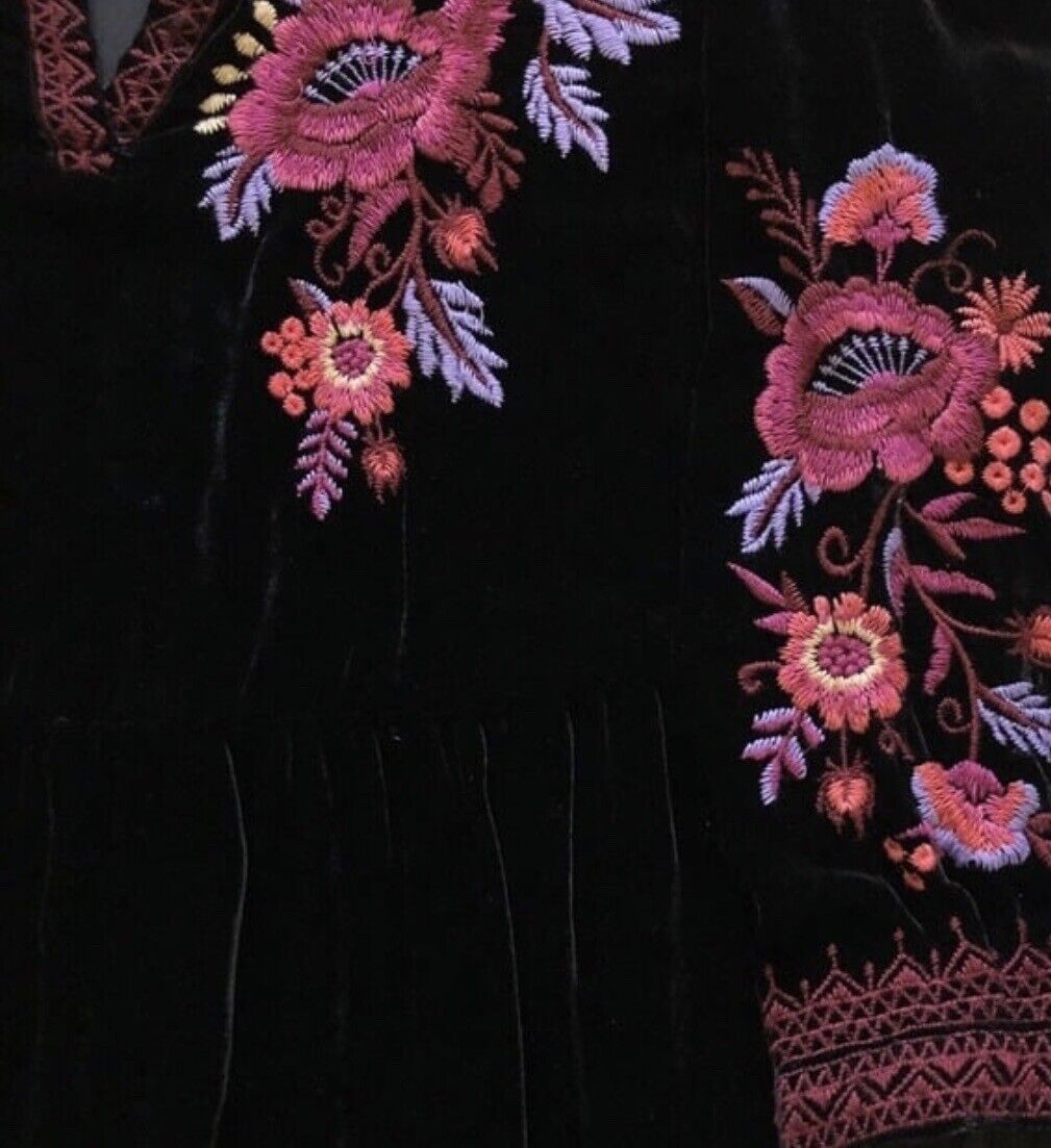 Johnny Was Black Velvet Heavily Embroidered Tunic Top Mini Dress L Large Floral