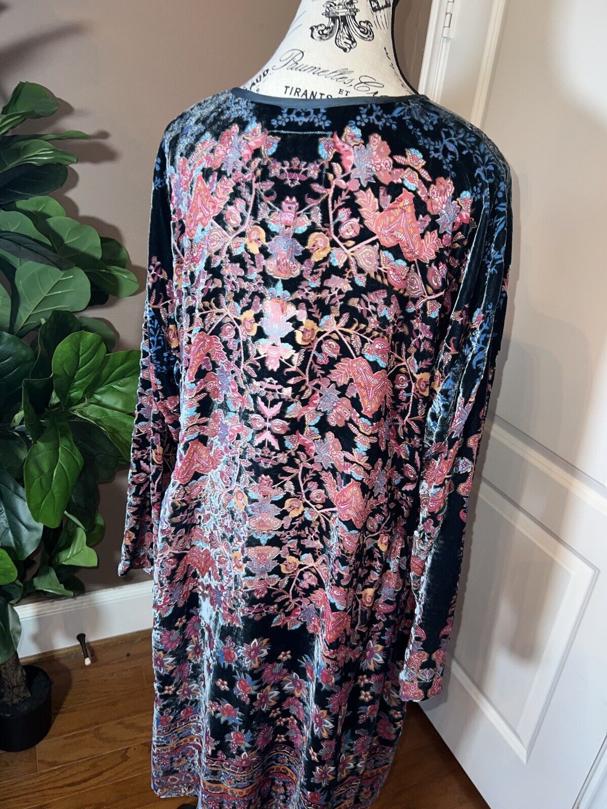 Johnny Was Pete & Greta Velvet Burnout Sz M Medium Tunic Top Or Dress