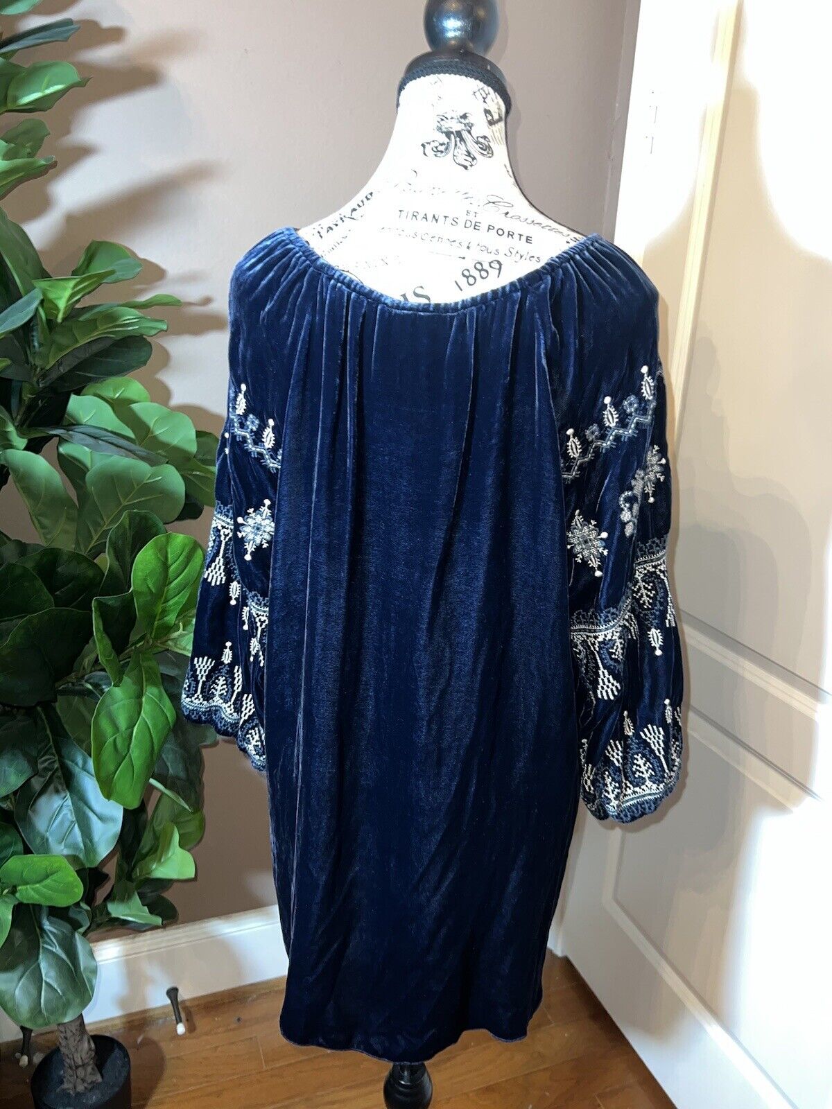 Johnny Was Blue Velvet Heavily Embroidered Tunic Top Mini Dress Sz XL 1X