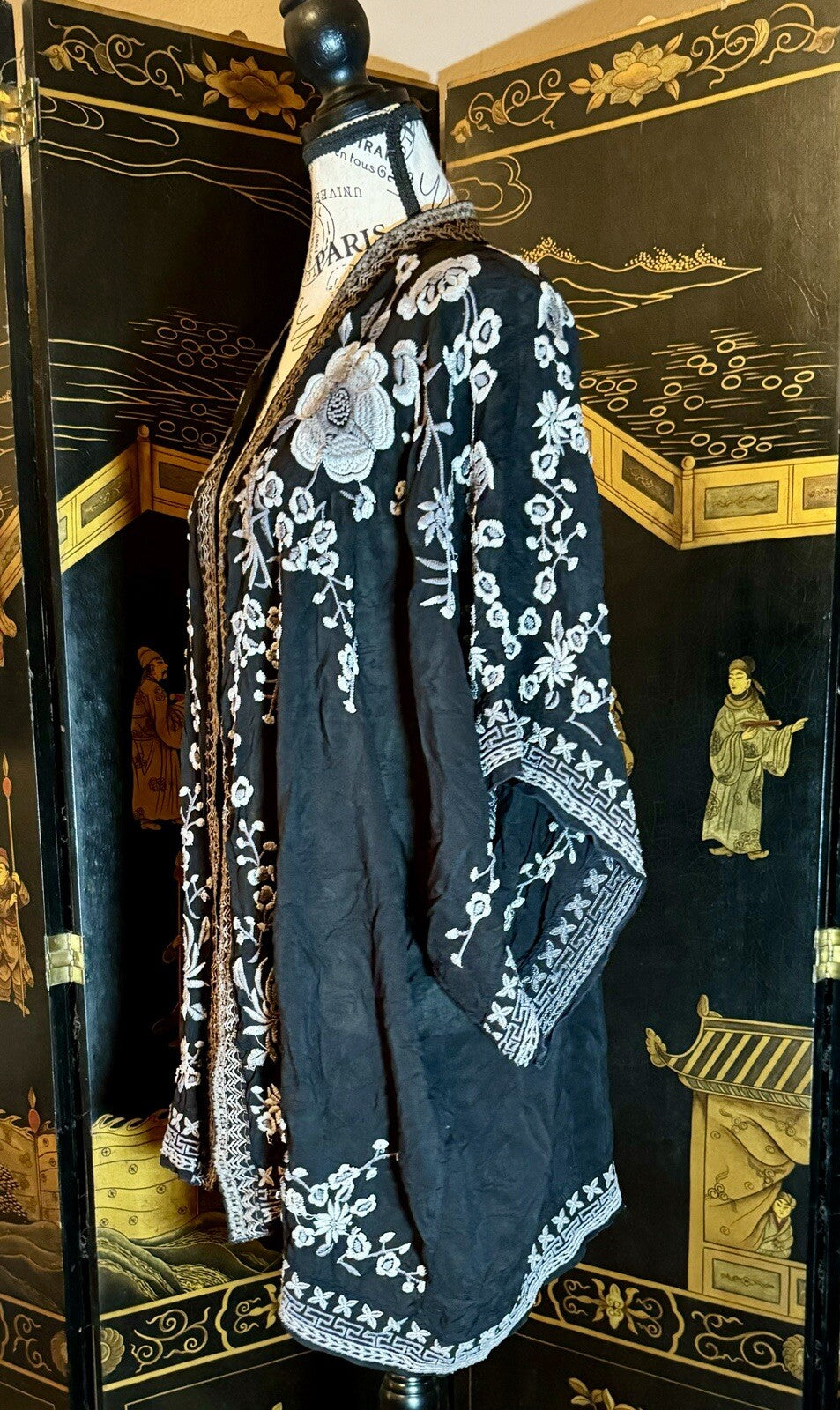 Johnny Was XL Silky Black Kimono Wrap Top Embroidered Black Duster Jacket Floral Johnny Was