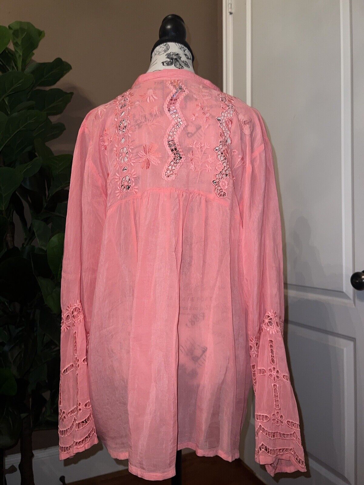 Johnny Was XL Coral Pink Long Sleeve Button Up Tunic Top Eyelet Embroidery