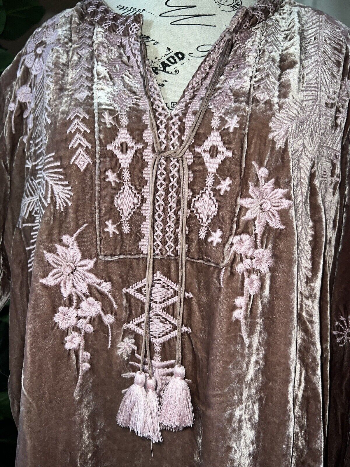 Johnny Was L Large Dusty Rose Pink Velvet Embroidered Tunic Top Peasant Blouse