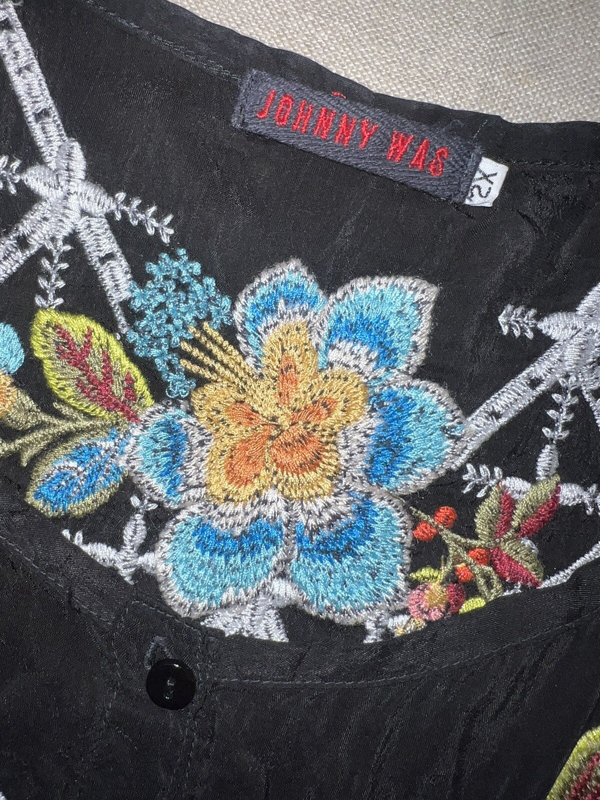 Johnny Was 2X Plus Black Tunic Top Silky Blouse Shirt Embroidered Lightweight Johnny Was