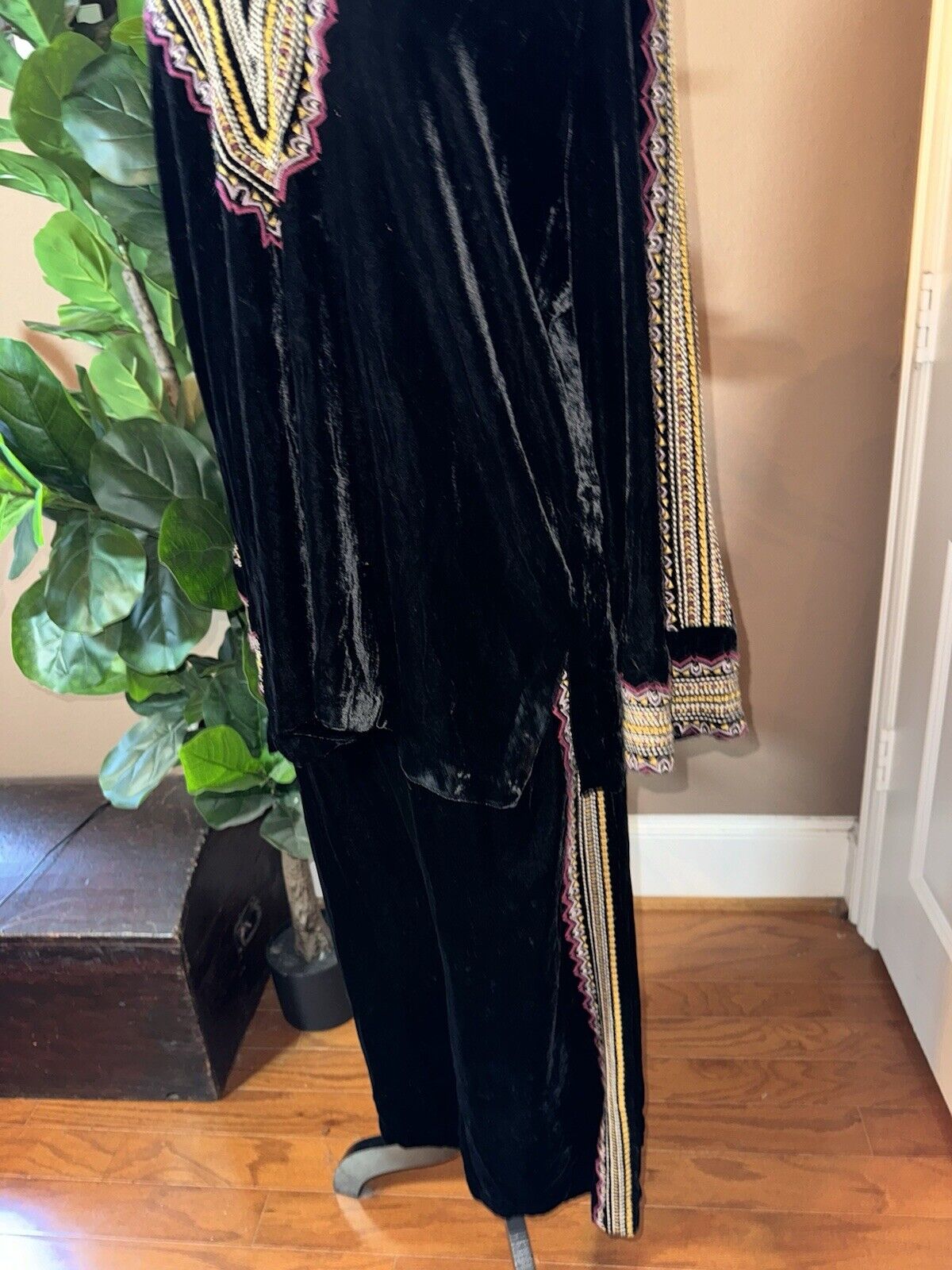 Johnny Was 2pc XL & L Black Velvet Hoodie & Wide Leg Pants Track Set RARE