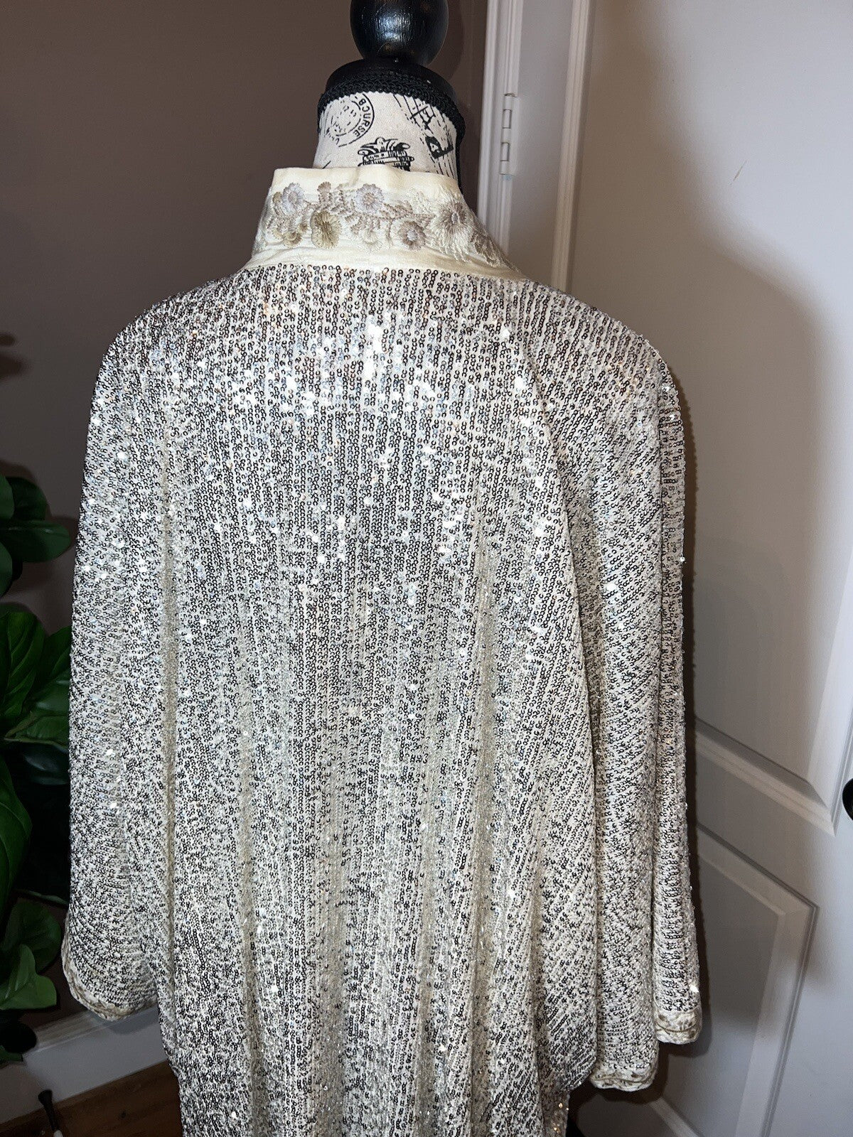 Johnny Was L Silk & Sequins Ivory KIMONO Long Duster Wrap PTP-30” OVERSIZED Johnny Was