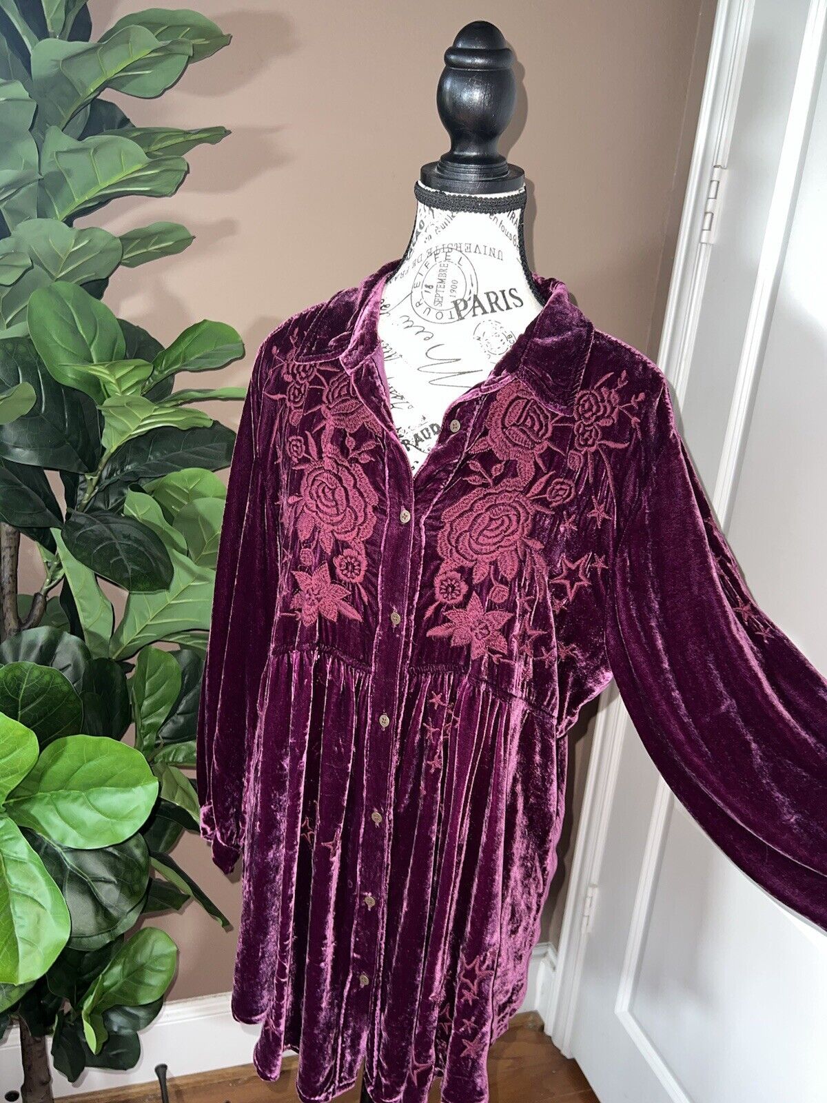 Johnny Was Sz XL Burgundy Wine Velvet Peplum Tunic Top Tonal Embroidery