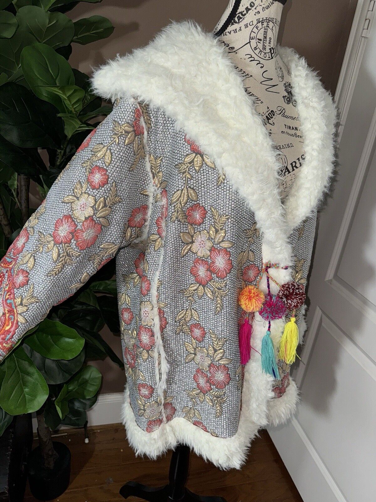 Johnny Was Sherpa Faux Fur & Embroidered 2X Silver Gold Pink Coat Jacket