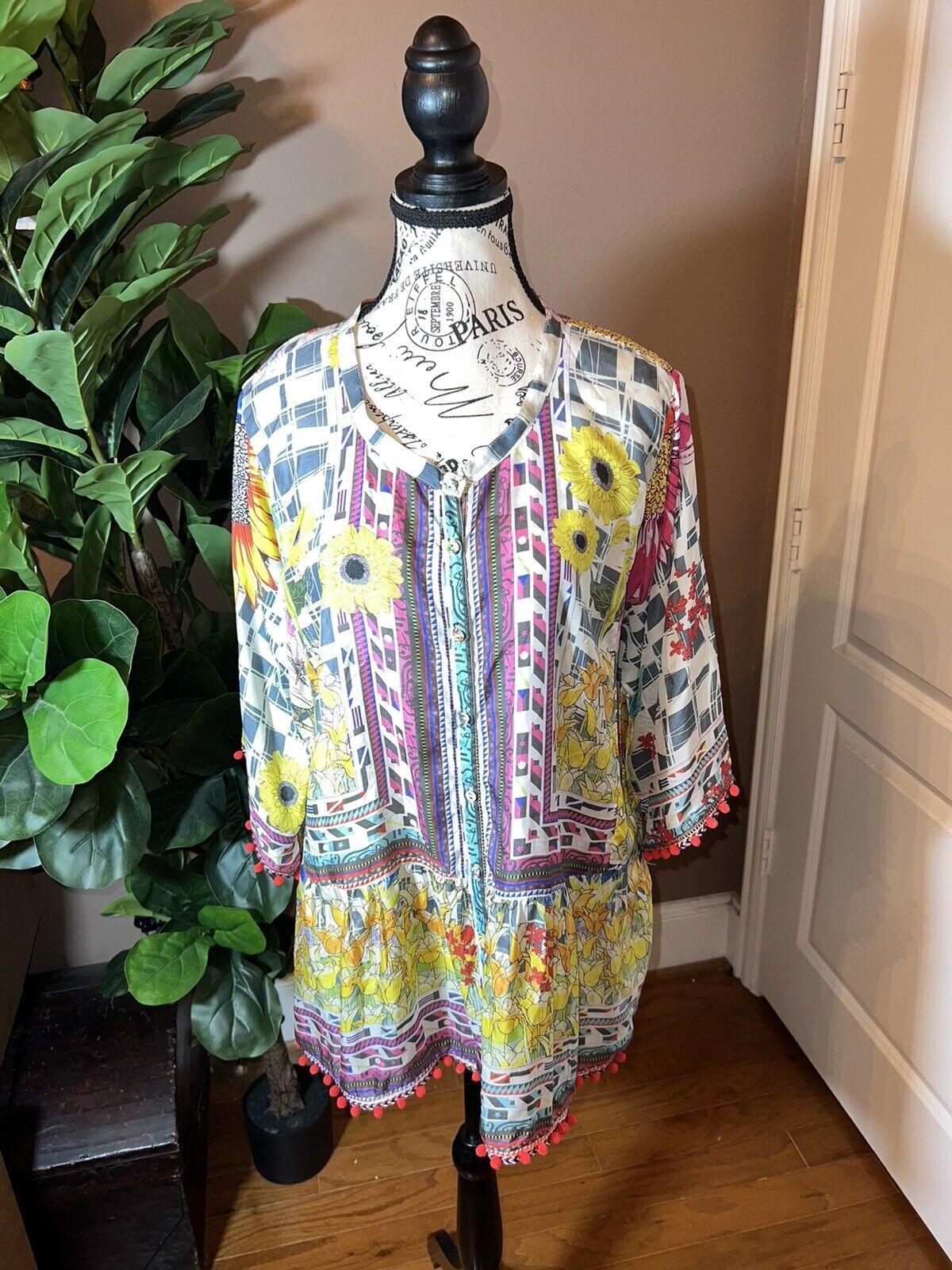 Johnny Was 100% Silk Tunic Top With Puff Ball Trim Sz Petite XL  PXL