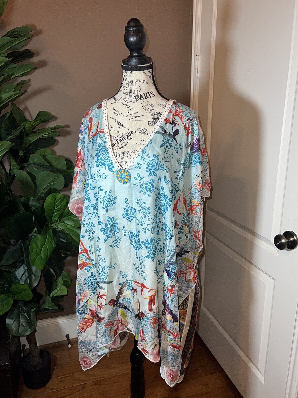 Johnny Was O/S 100% Silk Kimono Wrap Top Cover Up Beading SPRING & Summer 33”PTP