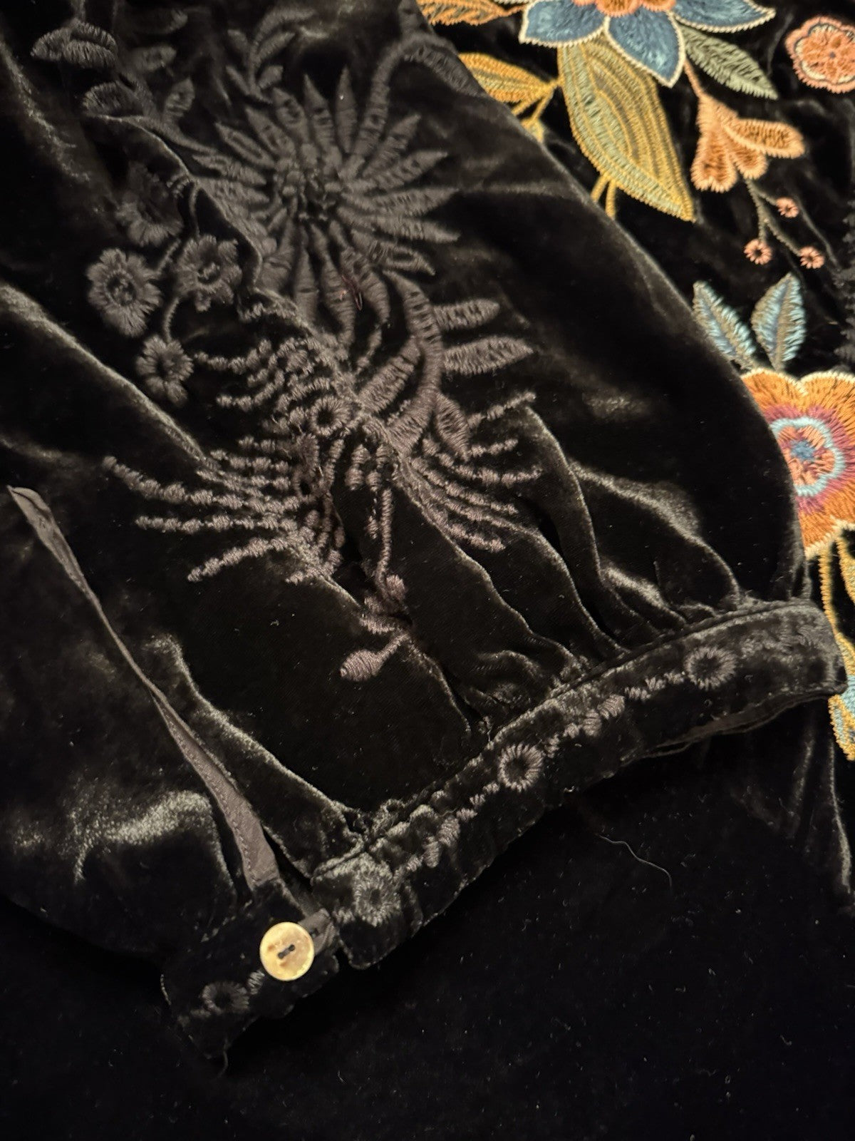 Johnny Was 3X Plus Black Velvet Maxi Dress Floral Embroidery $528 Retail Johnny Was