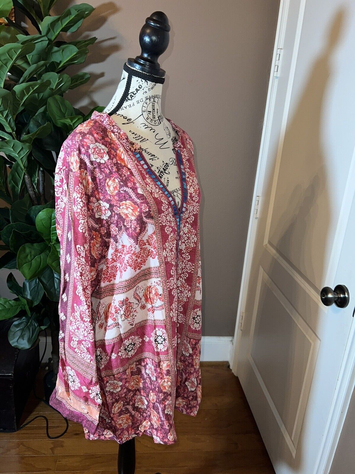 Johnny Was Beautiful Embroidered Tunic Kimono Silky Feel Gorgeous Flowers Sz 1X