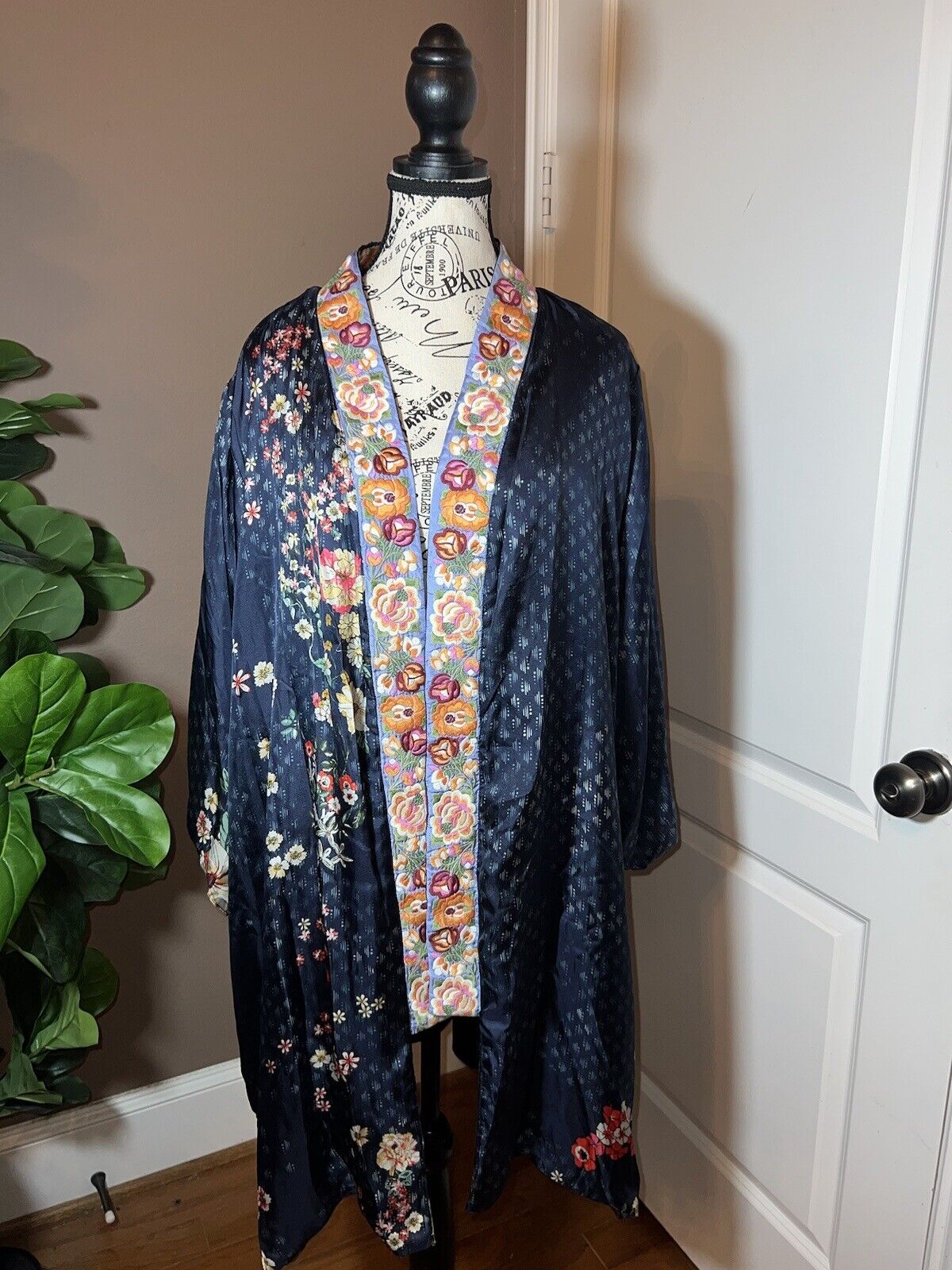 Johnny Was Velvet & Silk Kimono Wrap Sz 1XL 1X XL REVERSIBLE Jewel Tones Floral