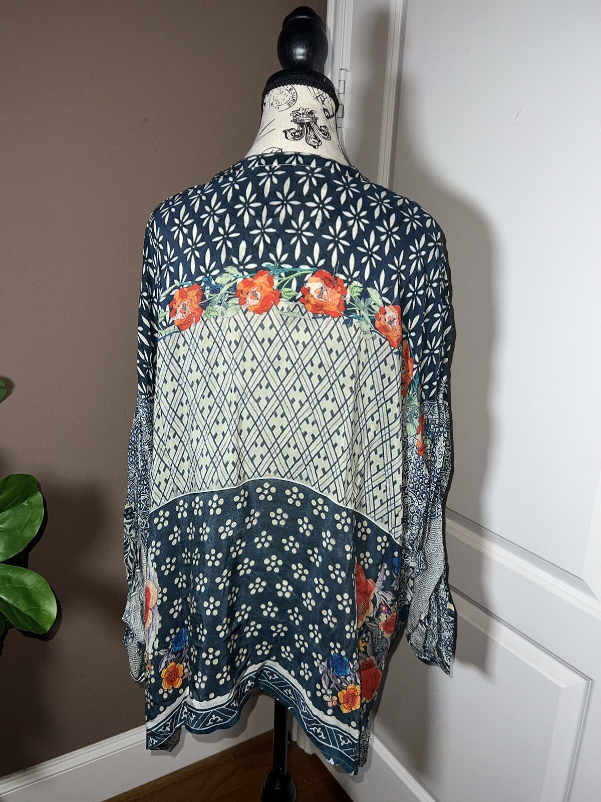 Johnny Was XXL Silky Top Long Sleeve Blouse Button Up Lightweight Floral Tunic Johnny Was