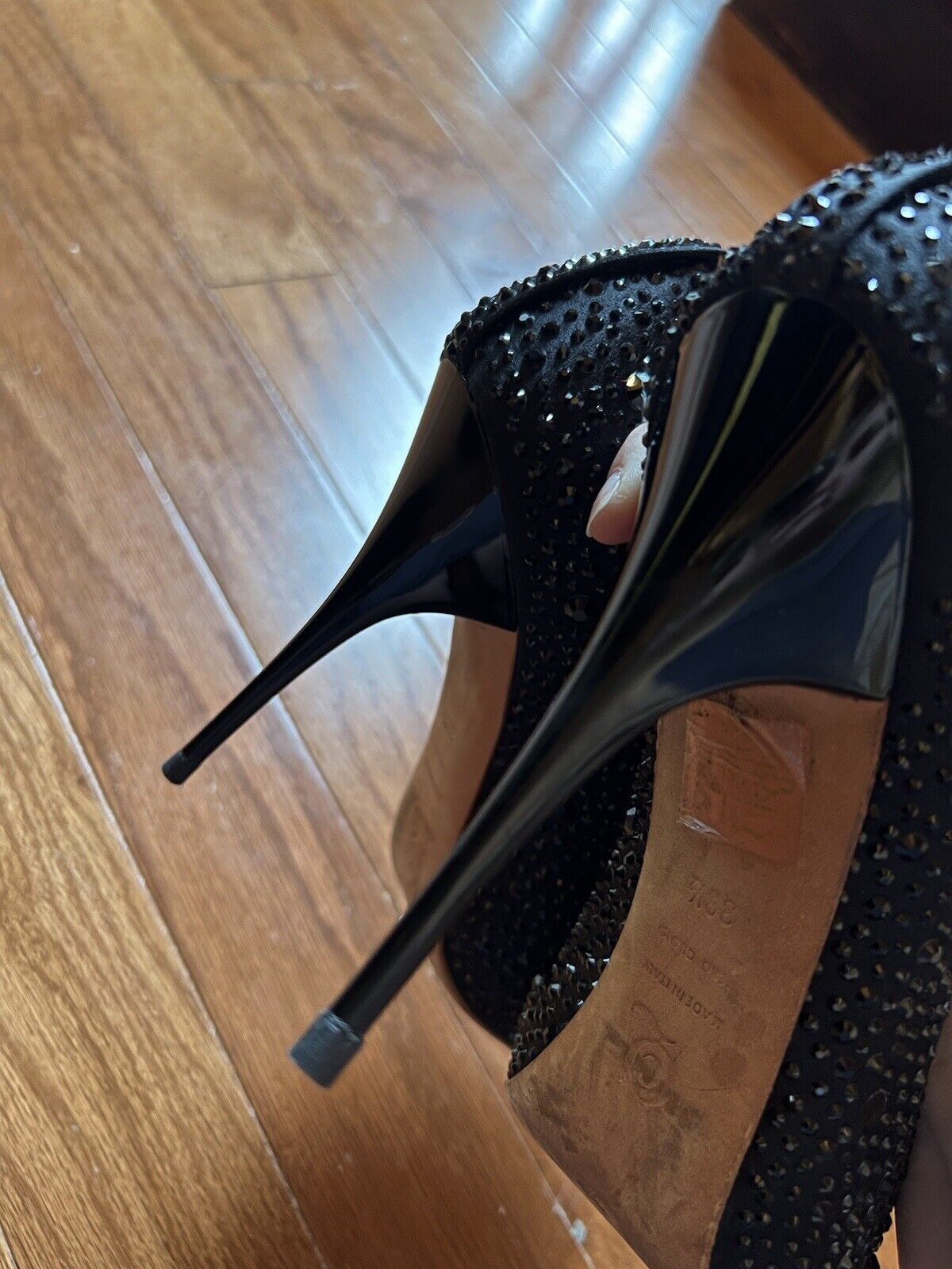 Alexander McQueen 38.5 Black Crystal Pumps High Heels Worn Once Retail $1750 HOT