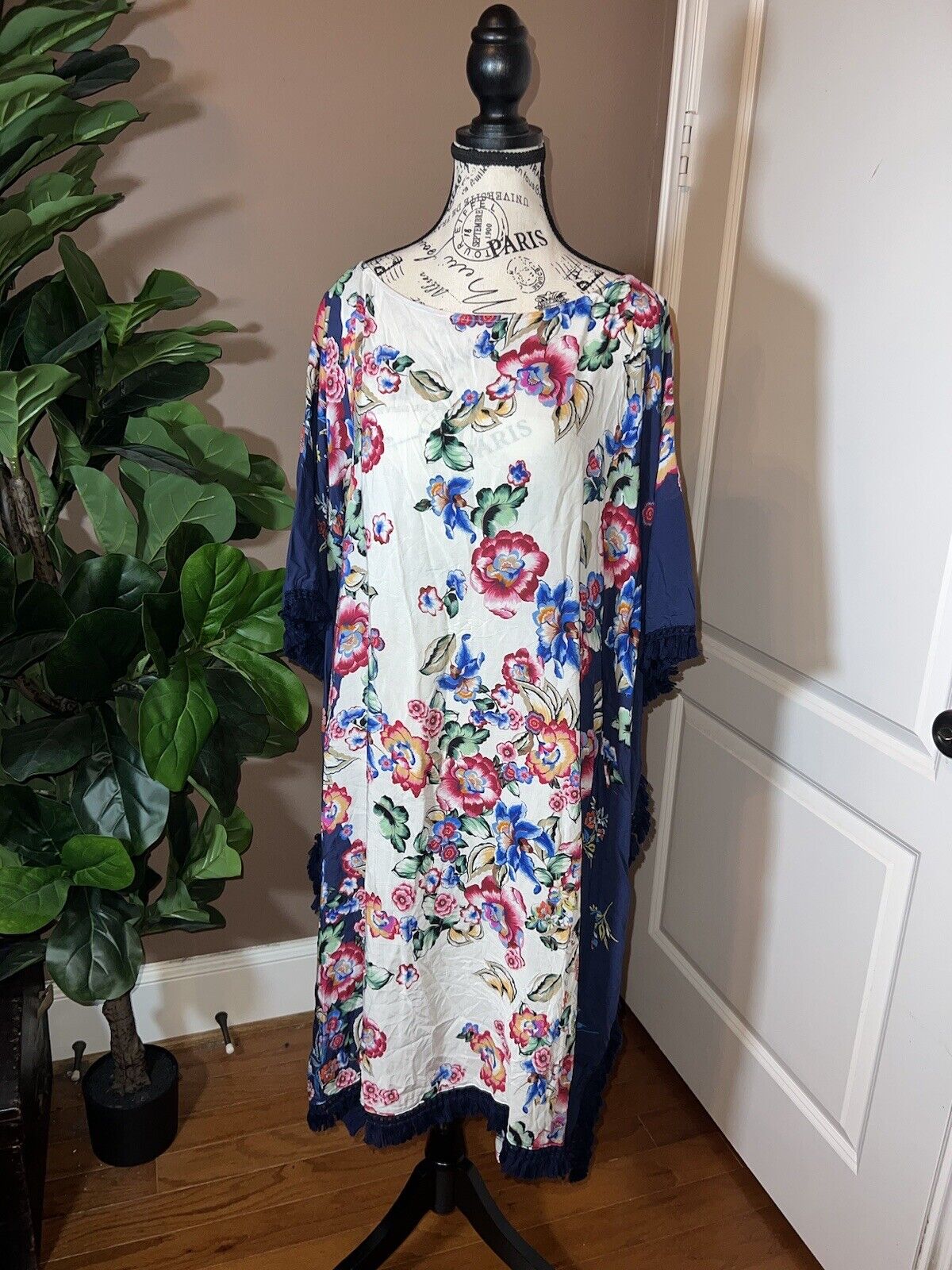 Johnny Was Sz 1XL 1X XL Maxi Dress Cover Up Kaftan Floral Pattern Tassels Poncho