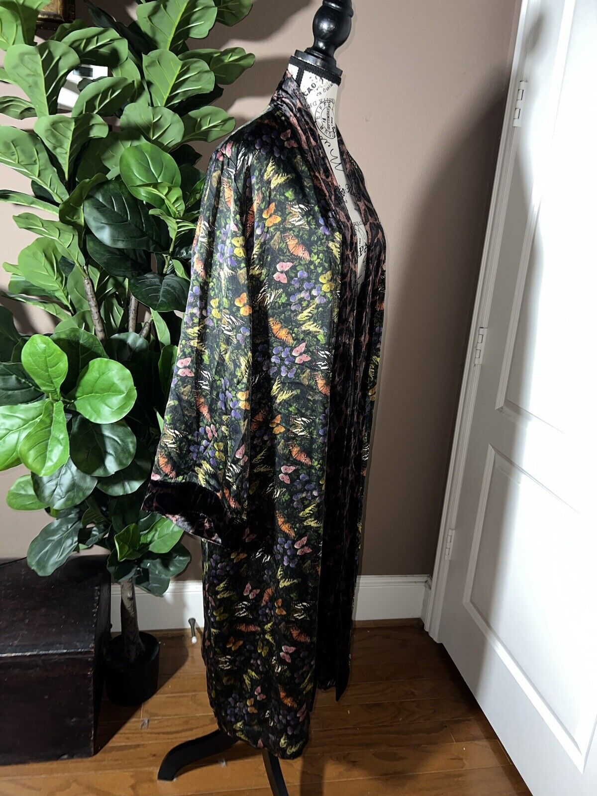 Johnny Was Velvet & Silk Long Kimono Duster L Large Butterflies & Leopard