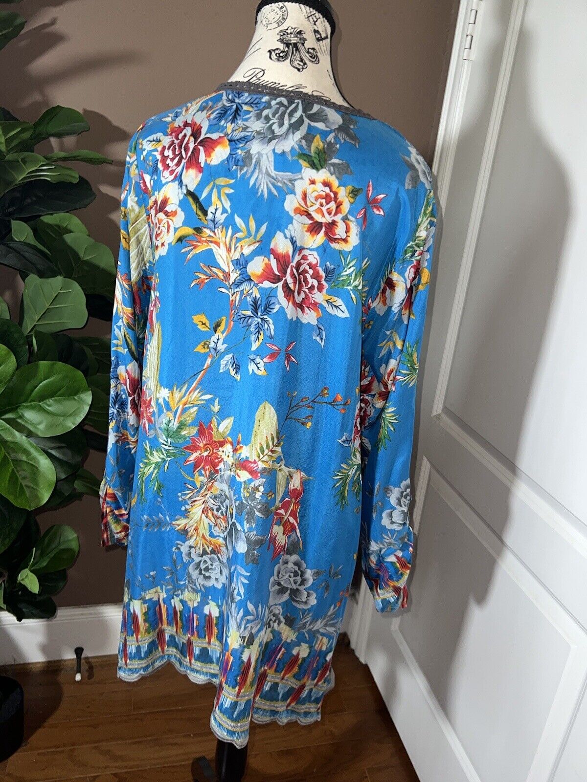 Johnny Was Tropical Blue 100% Silk Blouse Top Tunic L  Large OVERSIZED