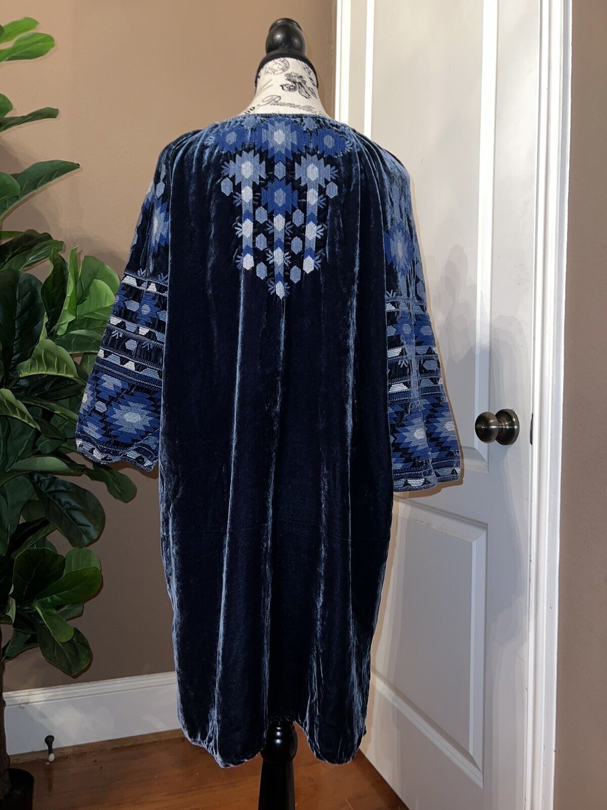 Johnny Was Blue Velvet Heavily Embroidered Tunic Top Mini Dress M Medium