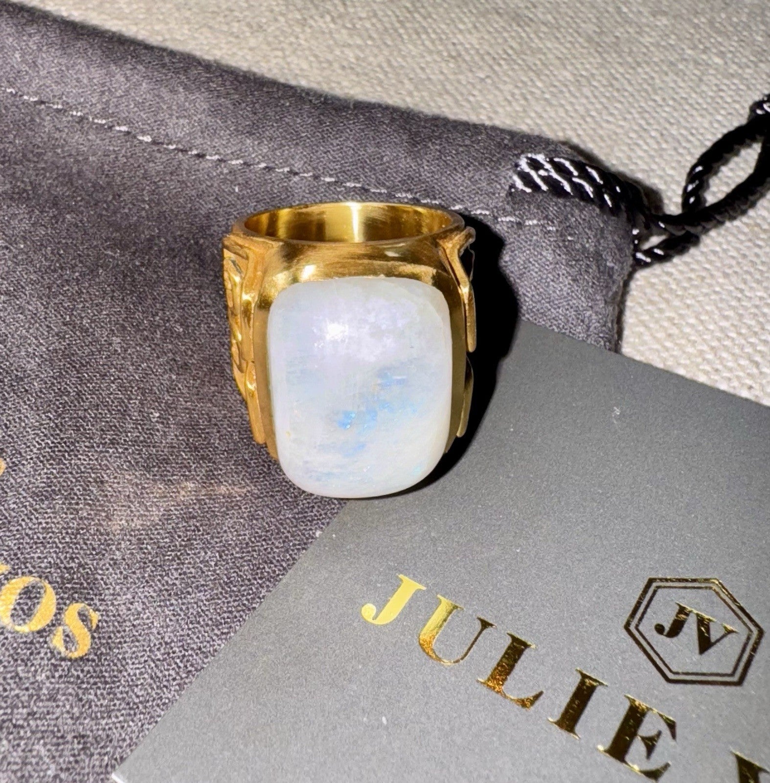 Julie Vos Sz 8 Creamy White Moonstone Statement Ring 24K Plated Looks Unworn Julie Vos