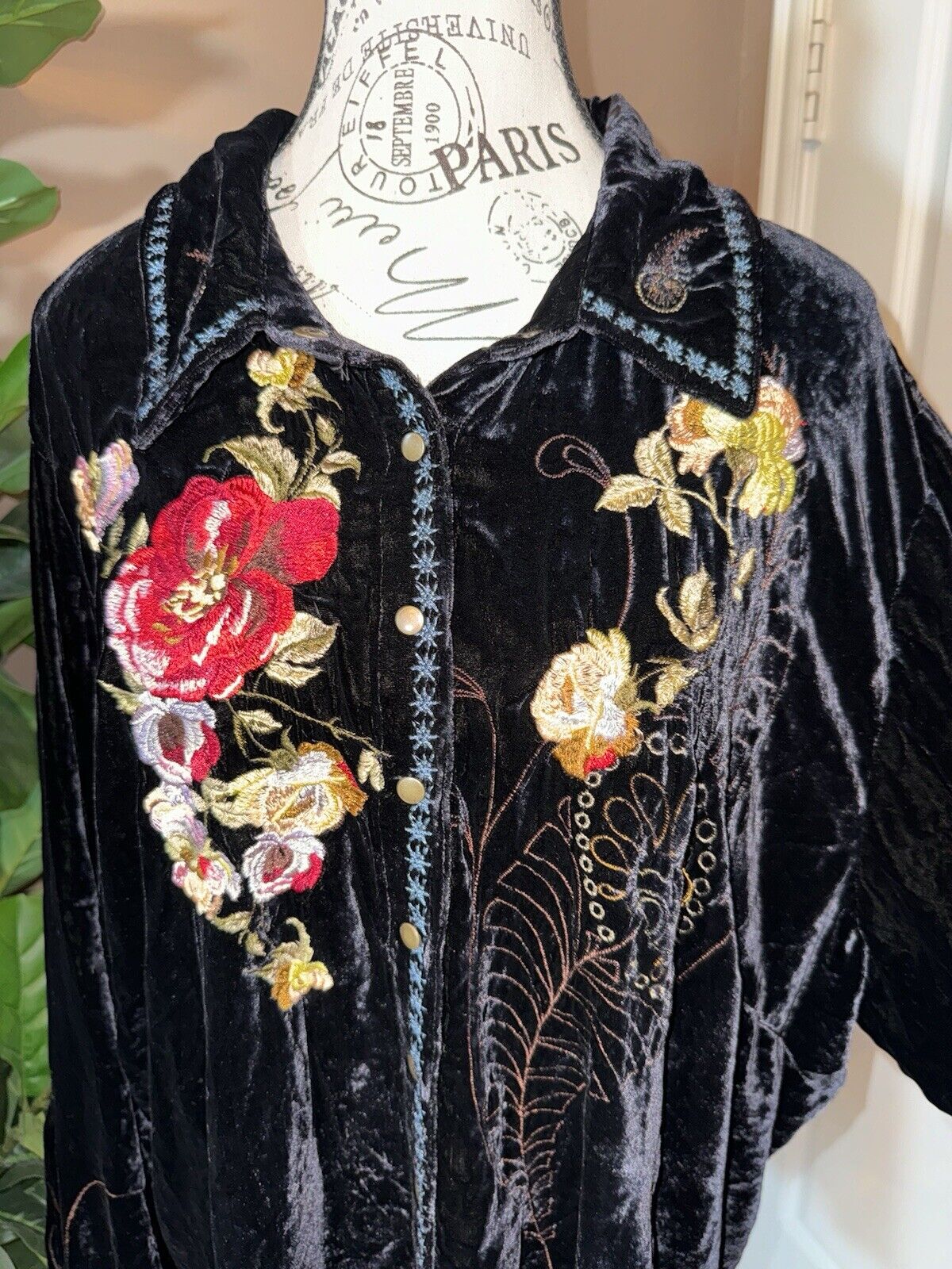 Johnny Was Sz 2X 2XL XL Velvet Embroidered Long Sleeve Button Up Top