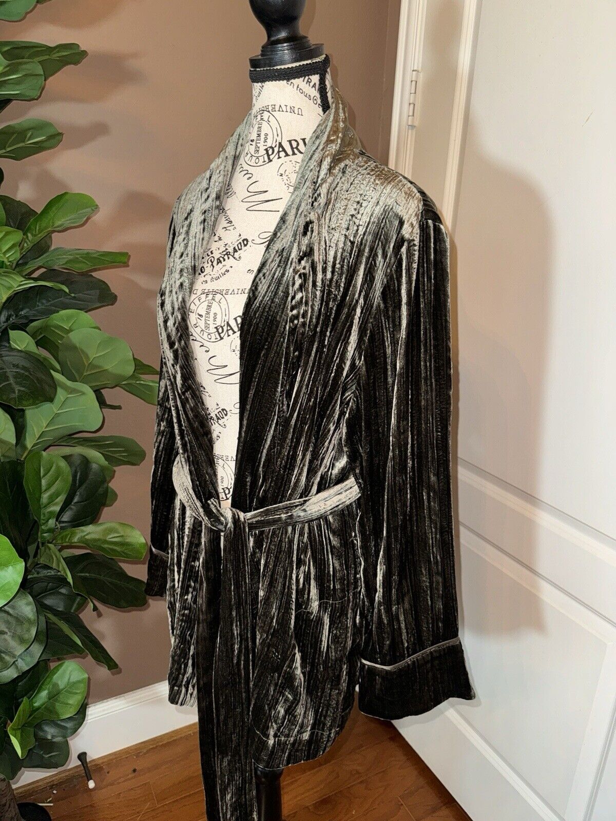 Johnny Was Green Velvet Sz L Large Luxurious Wrap Kimono Jacket Cardigan