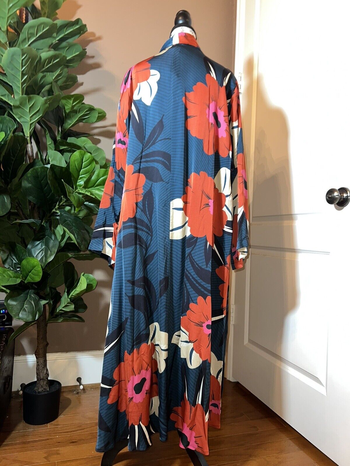 Johnny Was Sz 2X 2XL XXL Long Silky Duster Kimono    Full Length