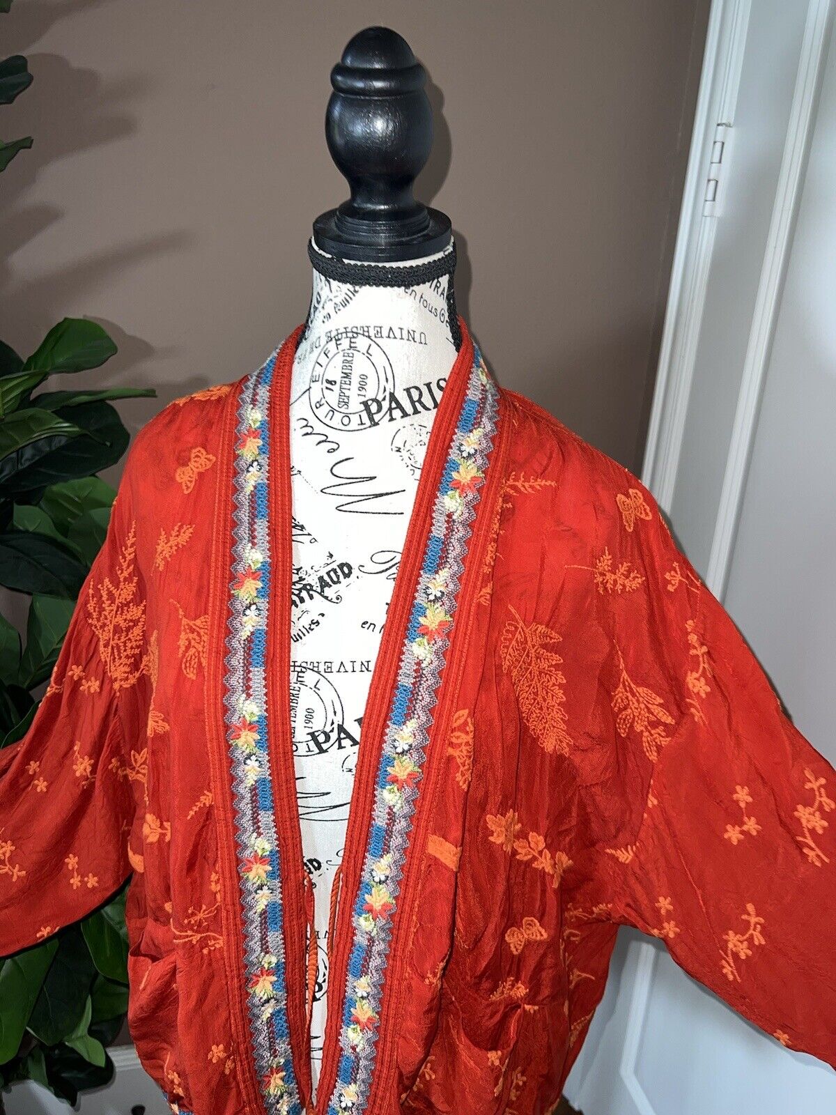 Johnny Was Orangish Red Short Kimono Sz M Medium Tunic Top Embroidered Wrap CUTE