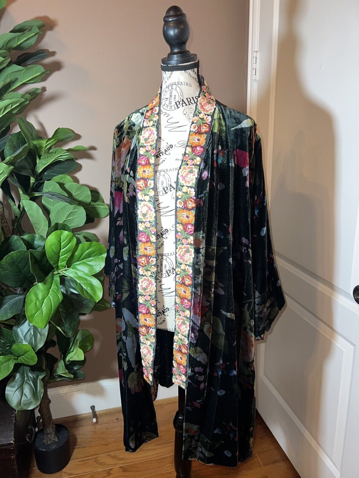 Johnny Was Velvet & Silk Kimono Wrap Sz 1XL 1X XL REVERSIBLE Jewel Tones Floral