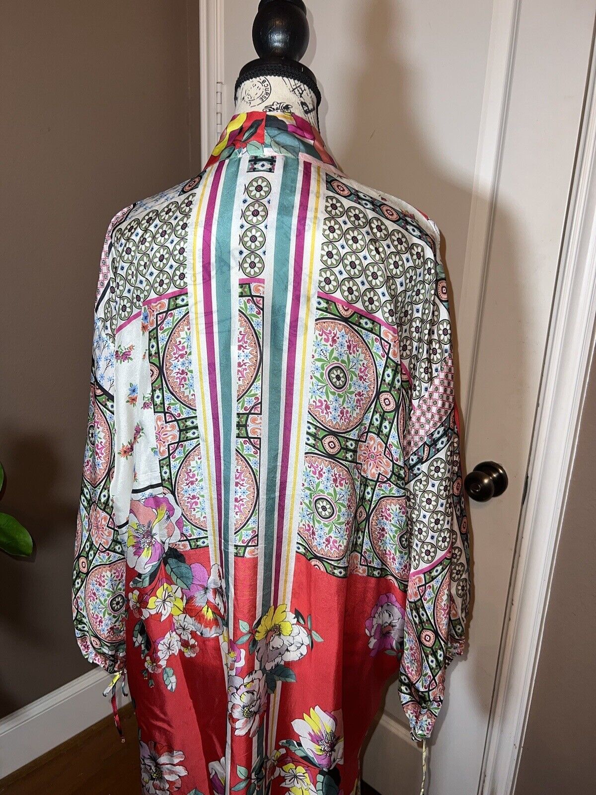 Johnny Was 100% Silk Long Kimono Wrap L Large Spring Floral Duster Robe