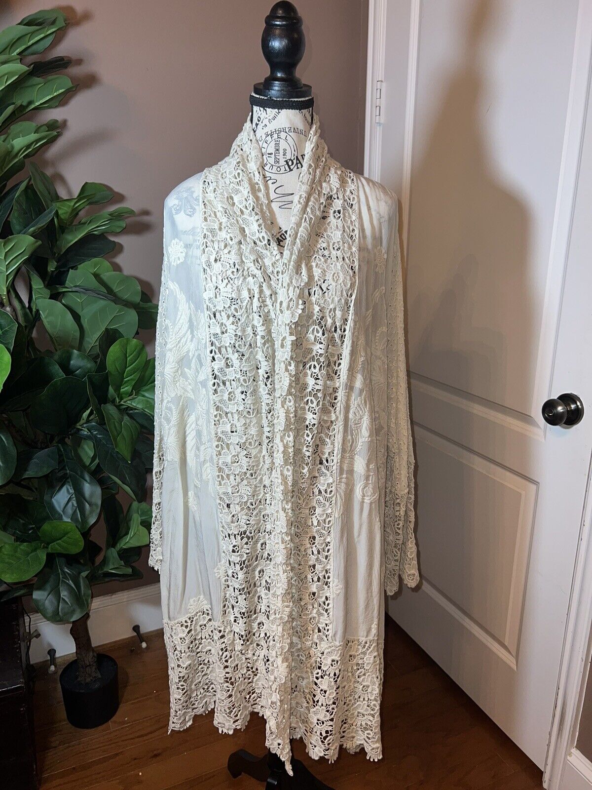 Johnny Was Ivory Silky Embroidery & Lace Kimono Beach Wedding Wrap XL OVERSIZED